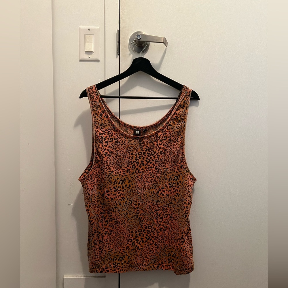 Vintage bright orange loose fit cheetah print tank top